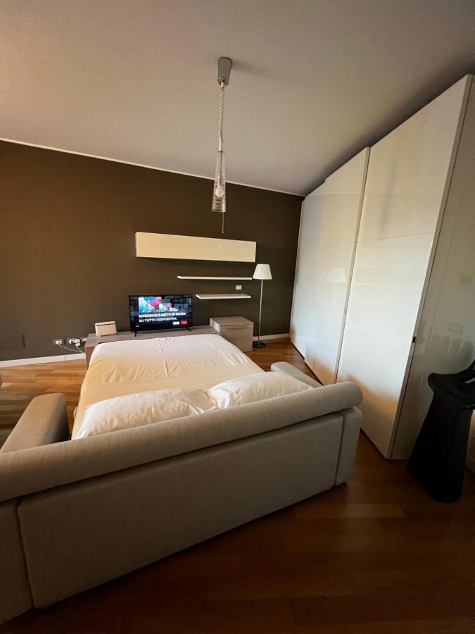 Place Of Peace Apartment Assago Exterior photo